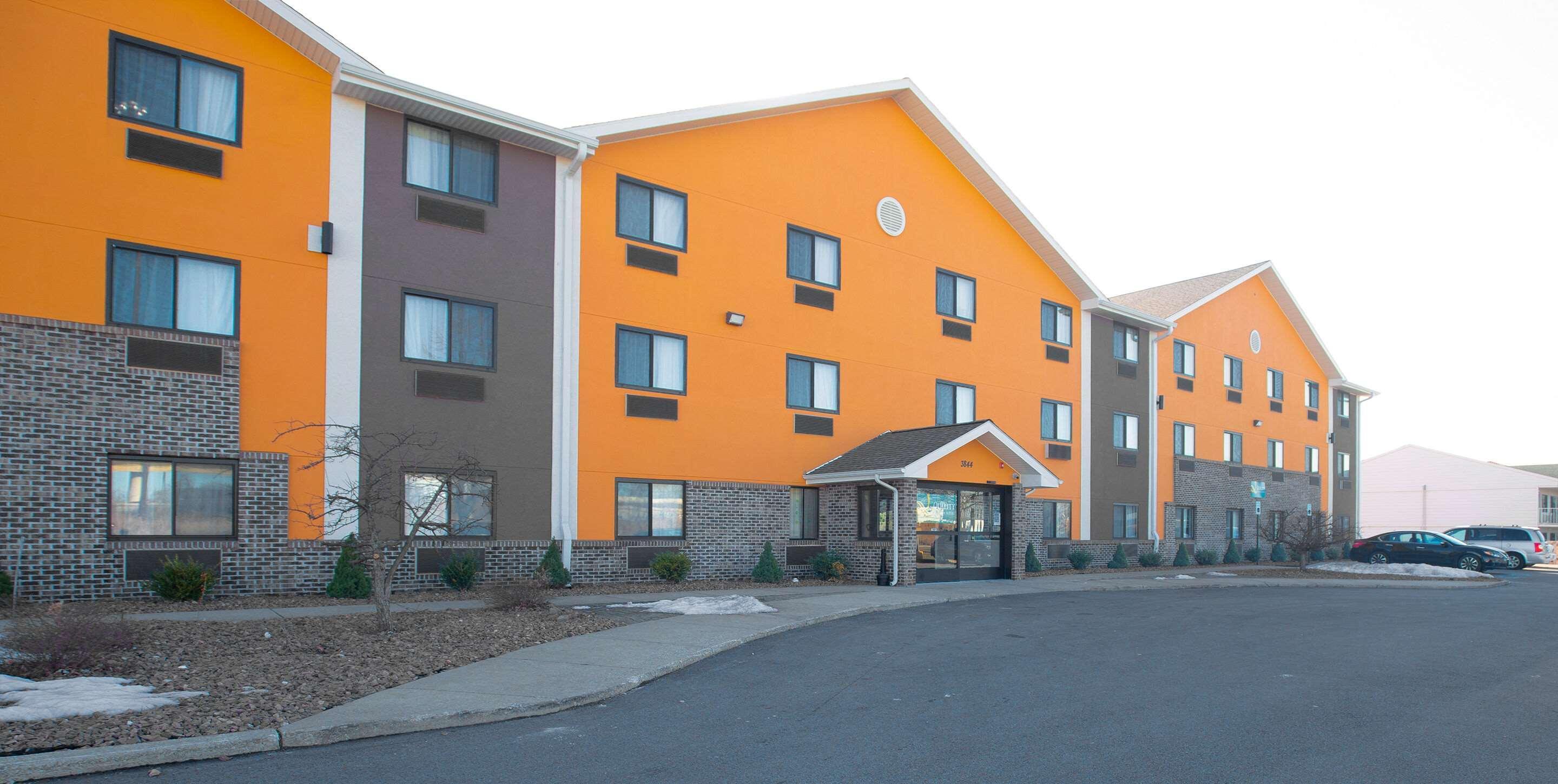 Quality Inn & Suites Hammond Near I-8090 Zewnętrze zdjęcie