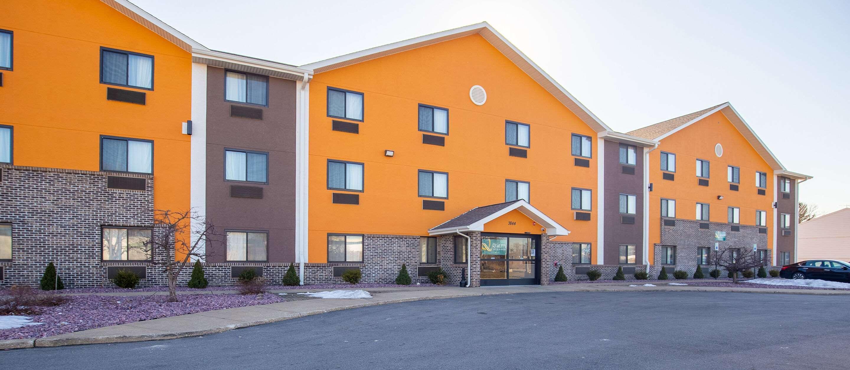 Quality Inn & Suites Hammond Near I-8090 Zewnętrze zdjęcie